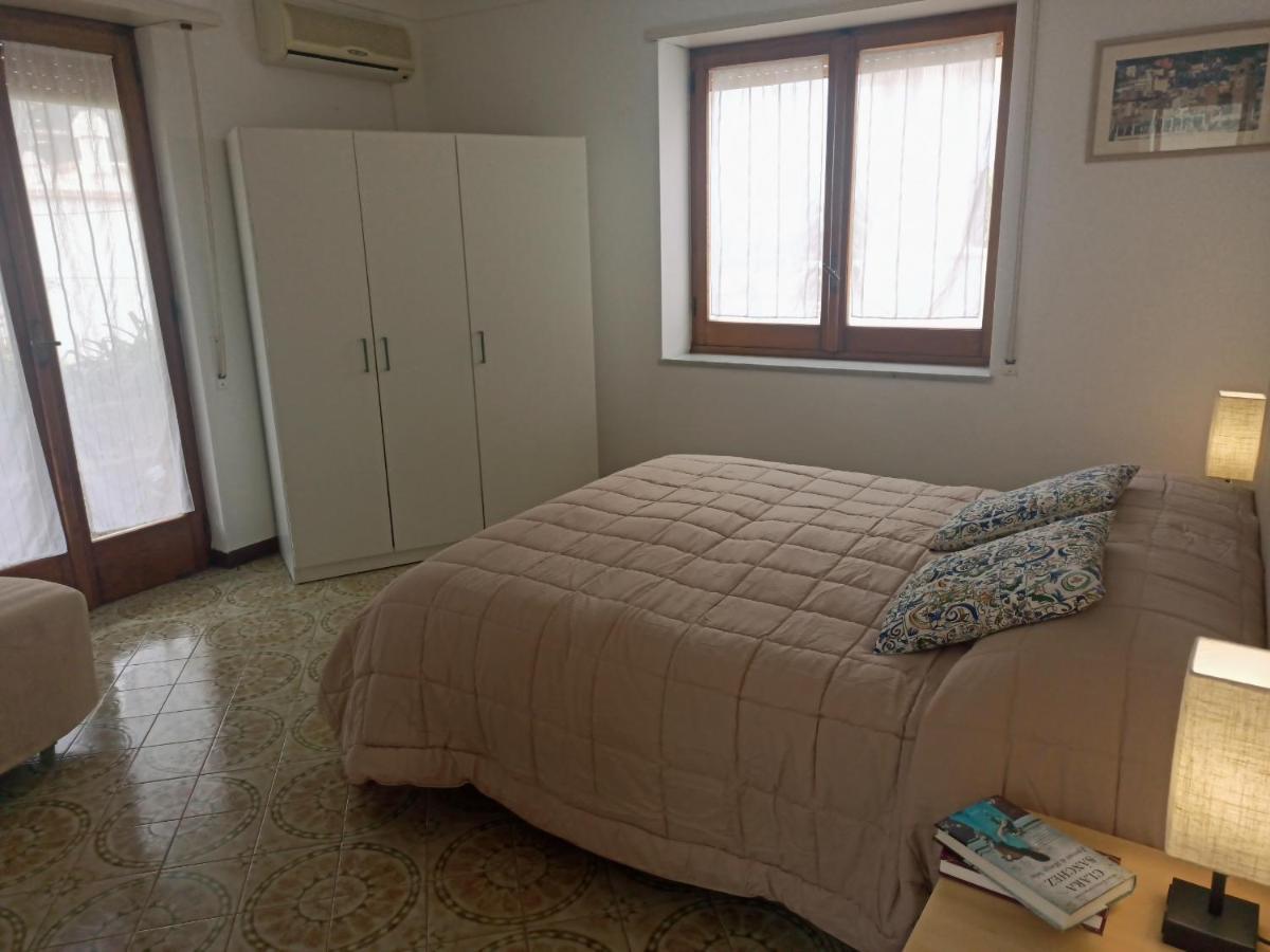 Villa Dei Fiori B&B 卡普里 外观 照片