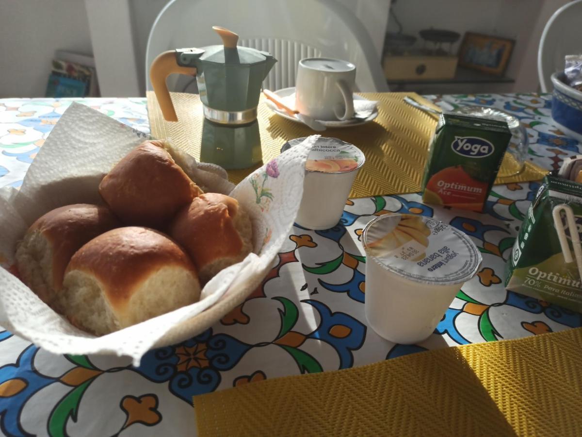 Villa Dei Fiori B&B 卡普里 外观 照片